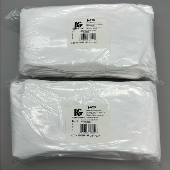 KleenGuard Protective Coverals, Clothes Protecting Cobverals - Size Large - Picture 3 of 13